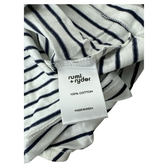 Rumi+Ryder Sequin Heart Striped Short Sleeve Too Large - Picture 5 of 5